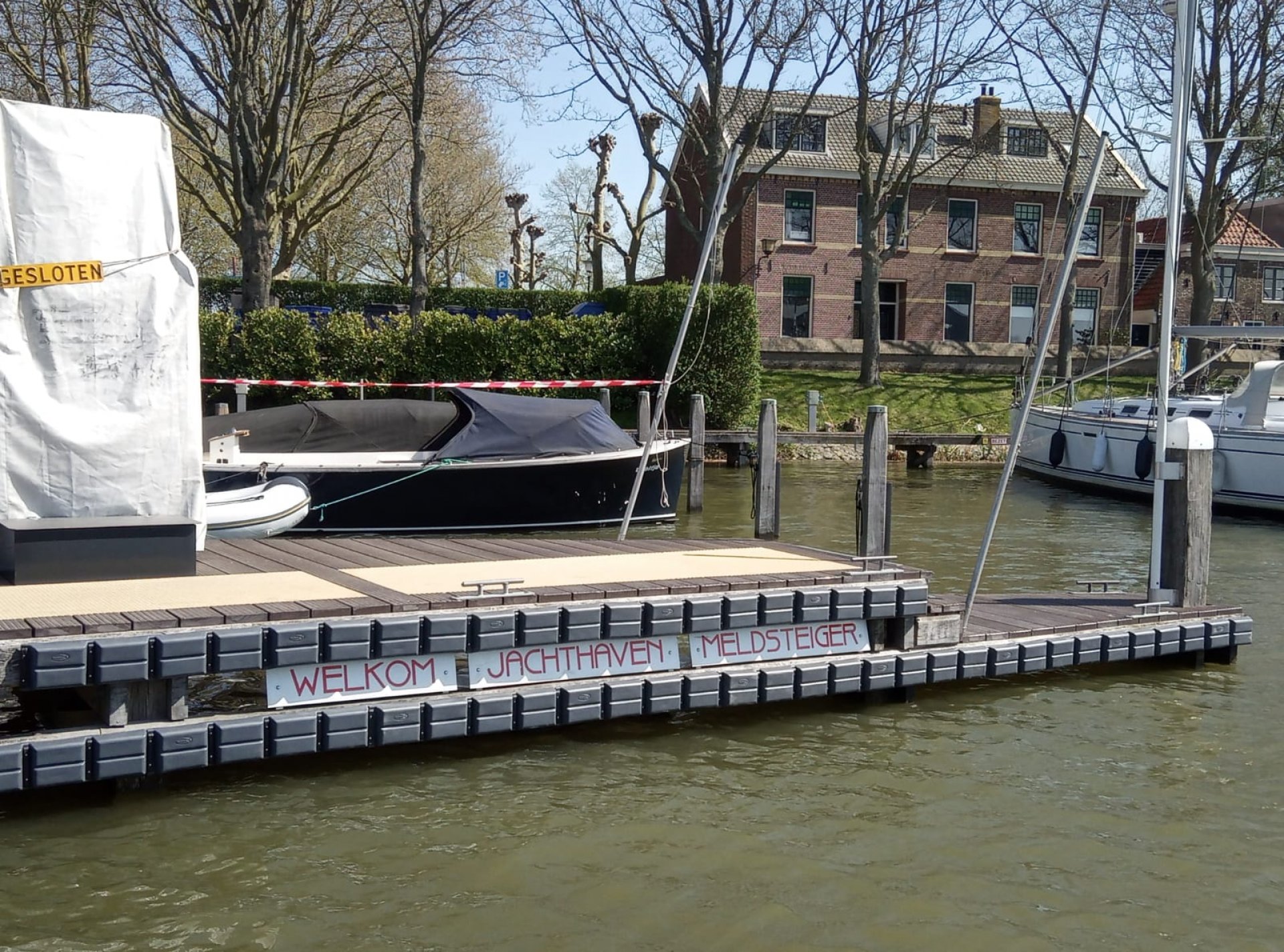 Grey Doppio Zero installed at Jachthaven Muiden entrance and fuel station